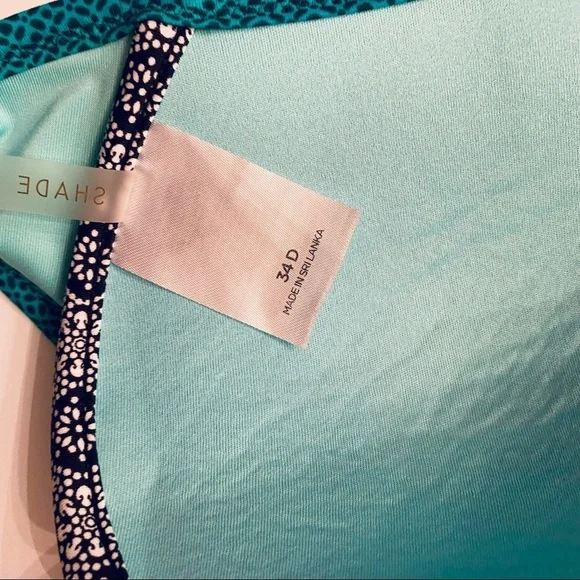 Women’s Shade & Shore Bikini 👙 Top - Picture 3 of 3